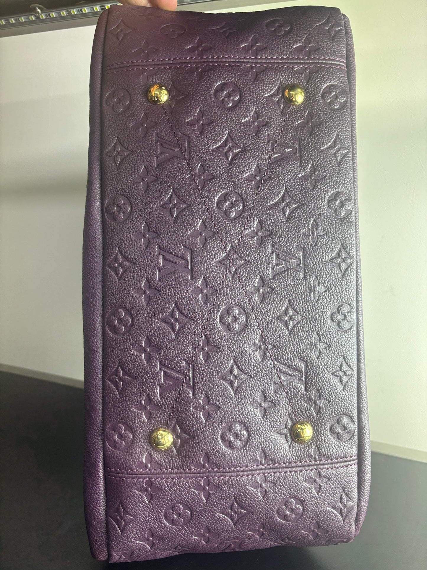 Louis Vuitton Artsy MM Monogram Empreinte