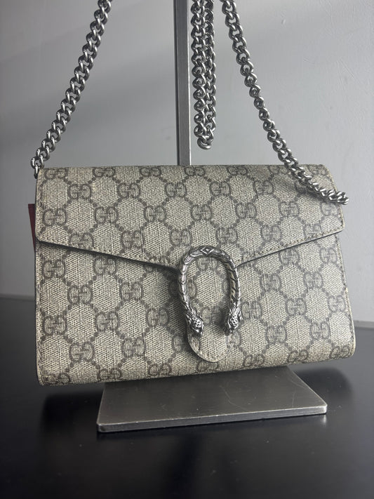 Gucci Dionysus GG Supreme Wallet on Chain