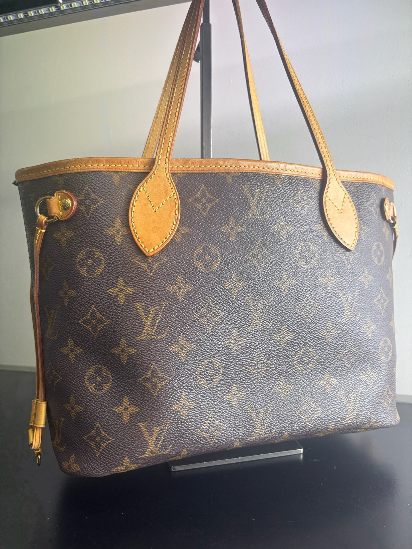 Louis Vuitton Monogram Neverfull PM