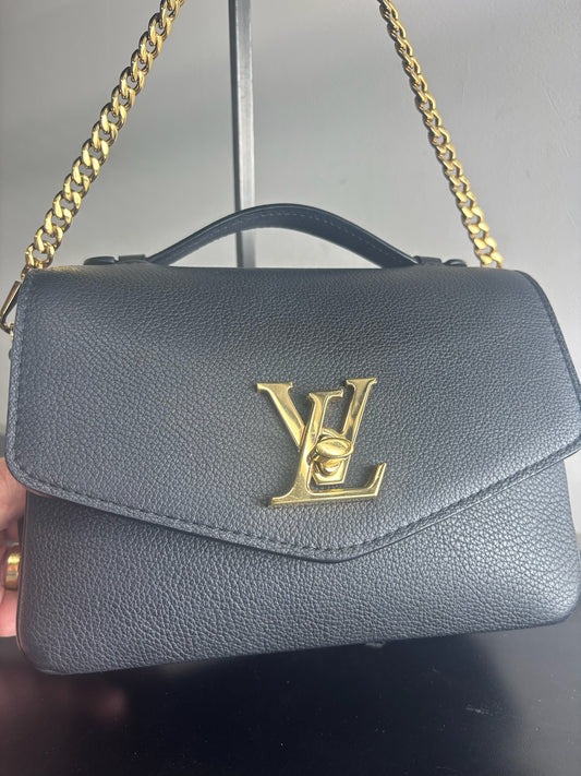 Louis Vuitton Oxford Lockme Bag