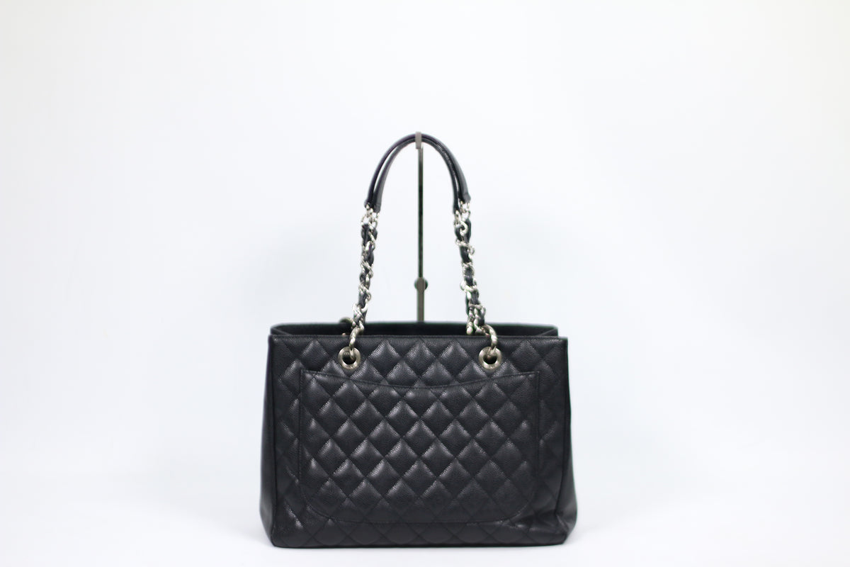 Chanel Black Caviar Leather Grand Shopping Silver-Tone Chain ONE Shoulder Bag A50995