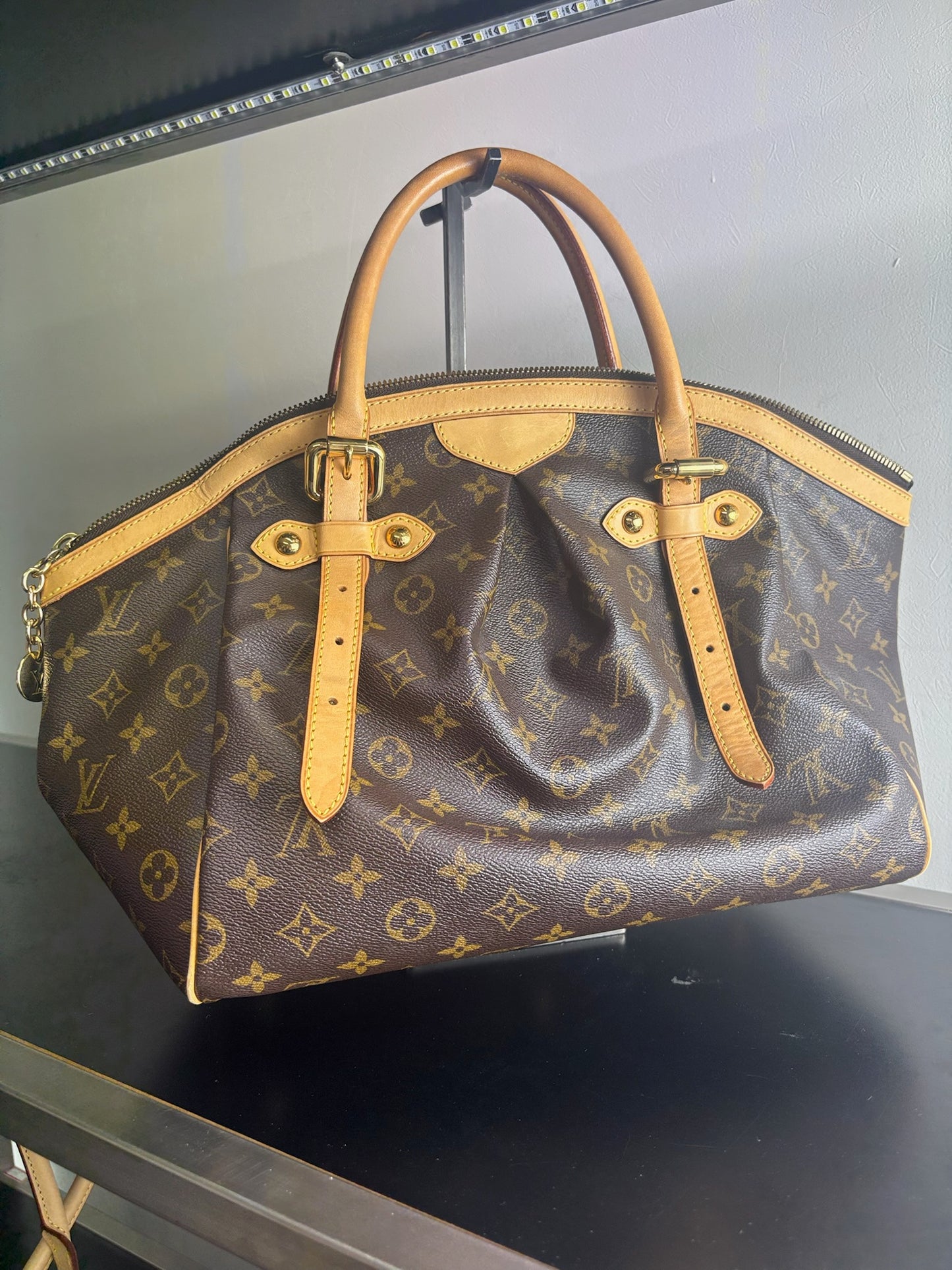 Louis Vuitton Tivoli GM