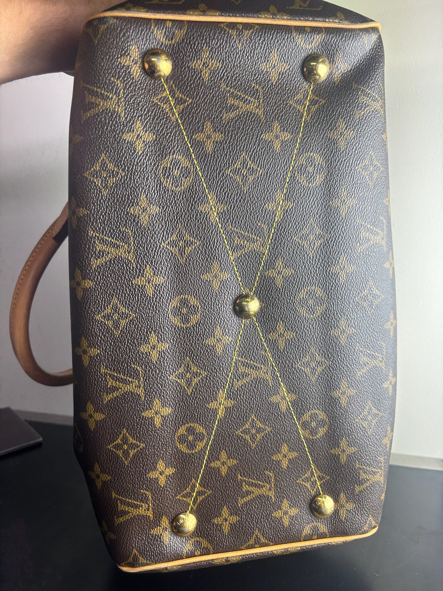 Louis Vuitton Tivoli GM
