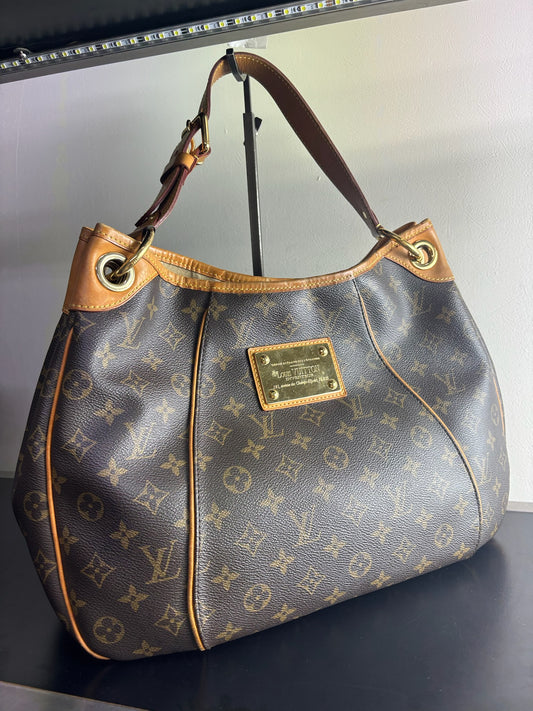 Louis Vuitton Monogram Galliera PM (B01279425DM)