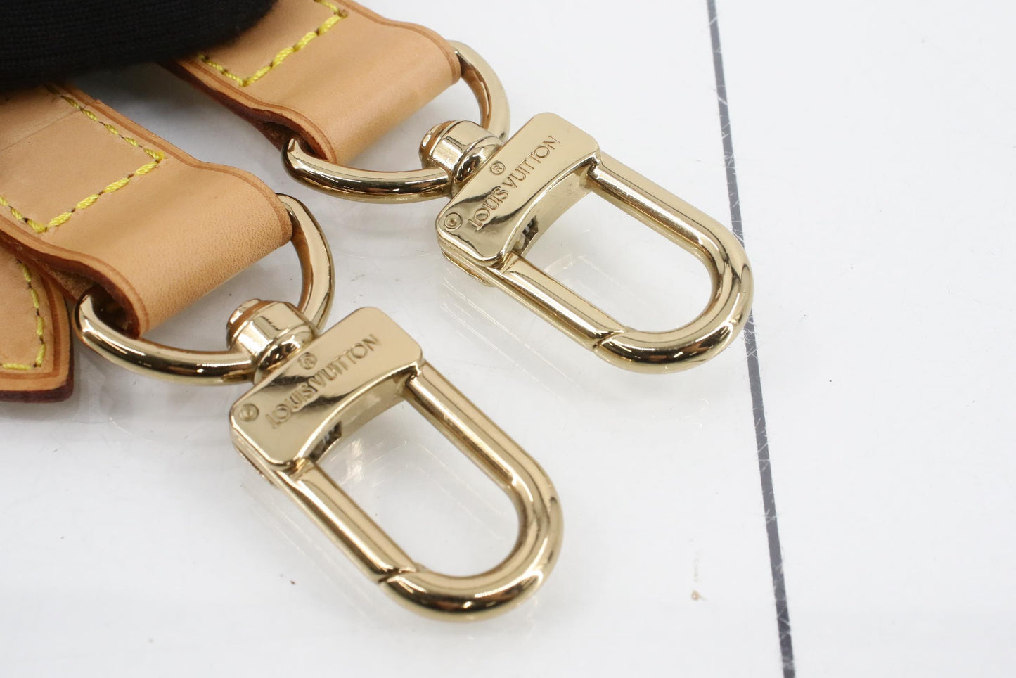 Louis Vuitton Shoulder Strap AN-34929