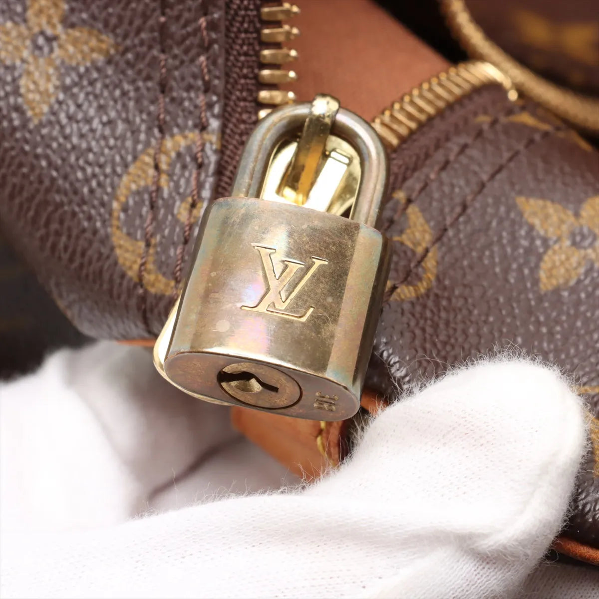 Louis Vuitton Monogram Keepolbandrière 50 MB0061 Brown