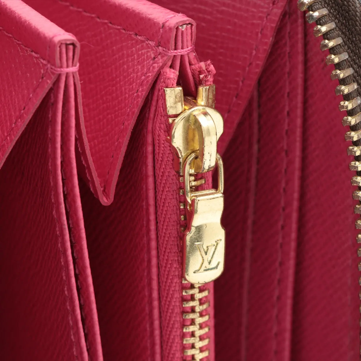 Louis Vuitton Monogram LOVE LOCK Zippy Wallet (SB08-917)