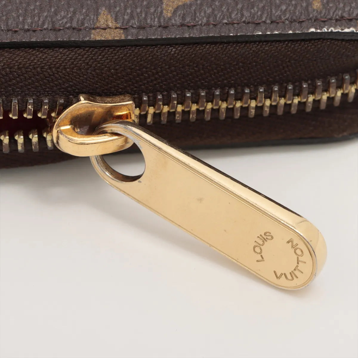 Louis Vuitton Monogram LOVE LOCK Zippy Wallet (SB08-917)