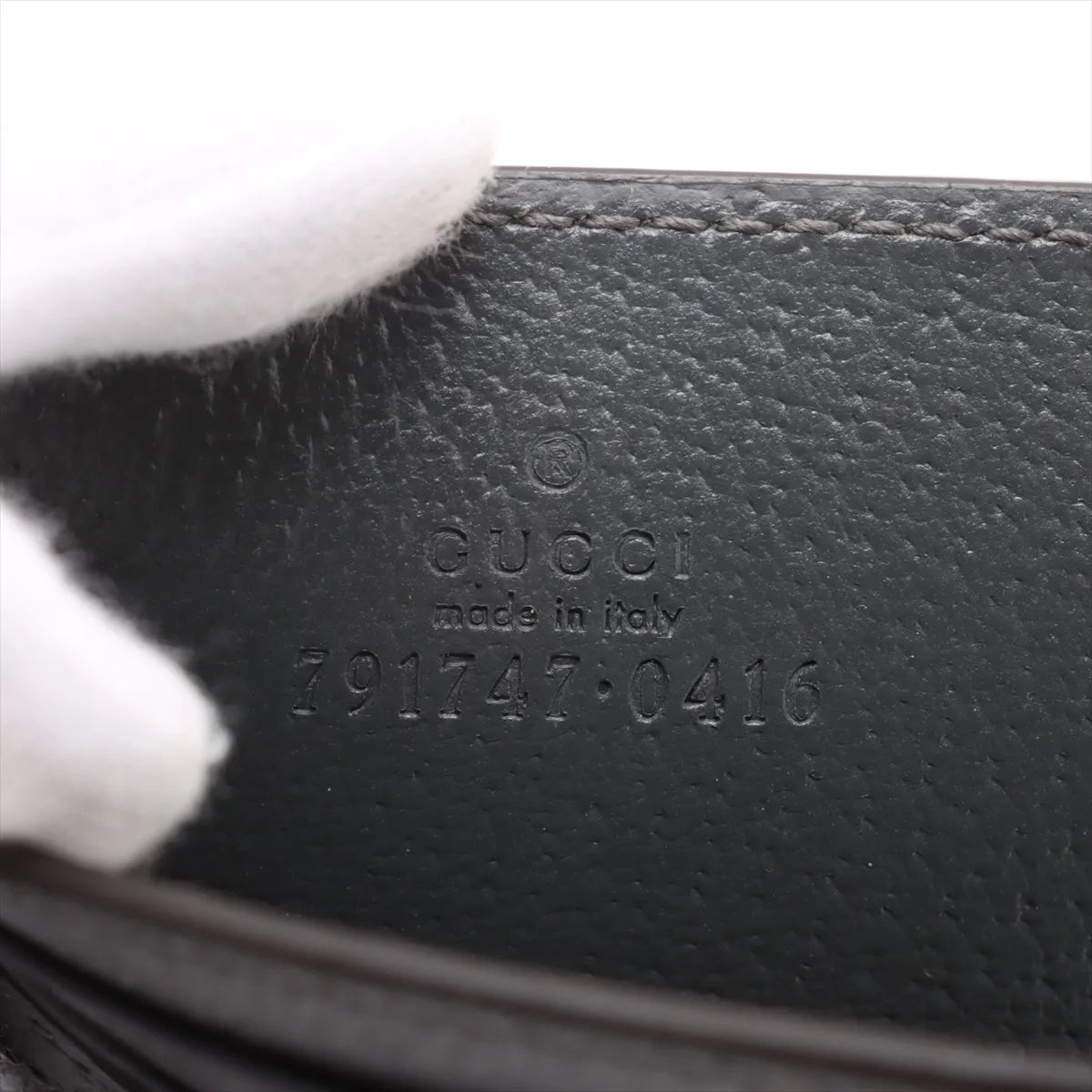 Gucci GG Supreme Leather and Canvas Card Case (MA08-1)