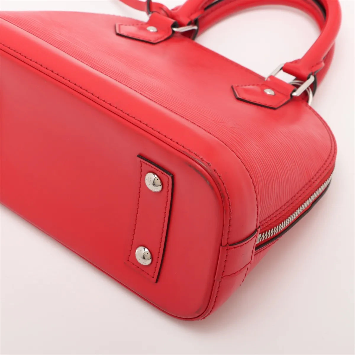 Louis Vuitton Epi Alma BB  SB06-3011