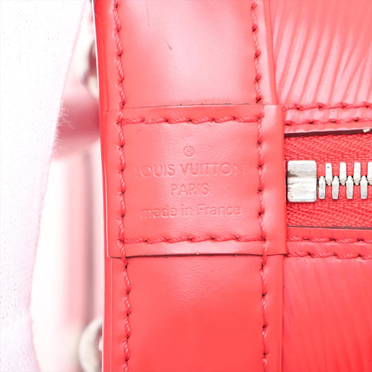 Louis Vuitton Epi Alma BB  SB06-3011