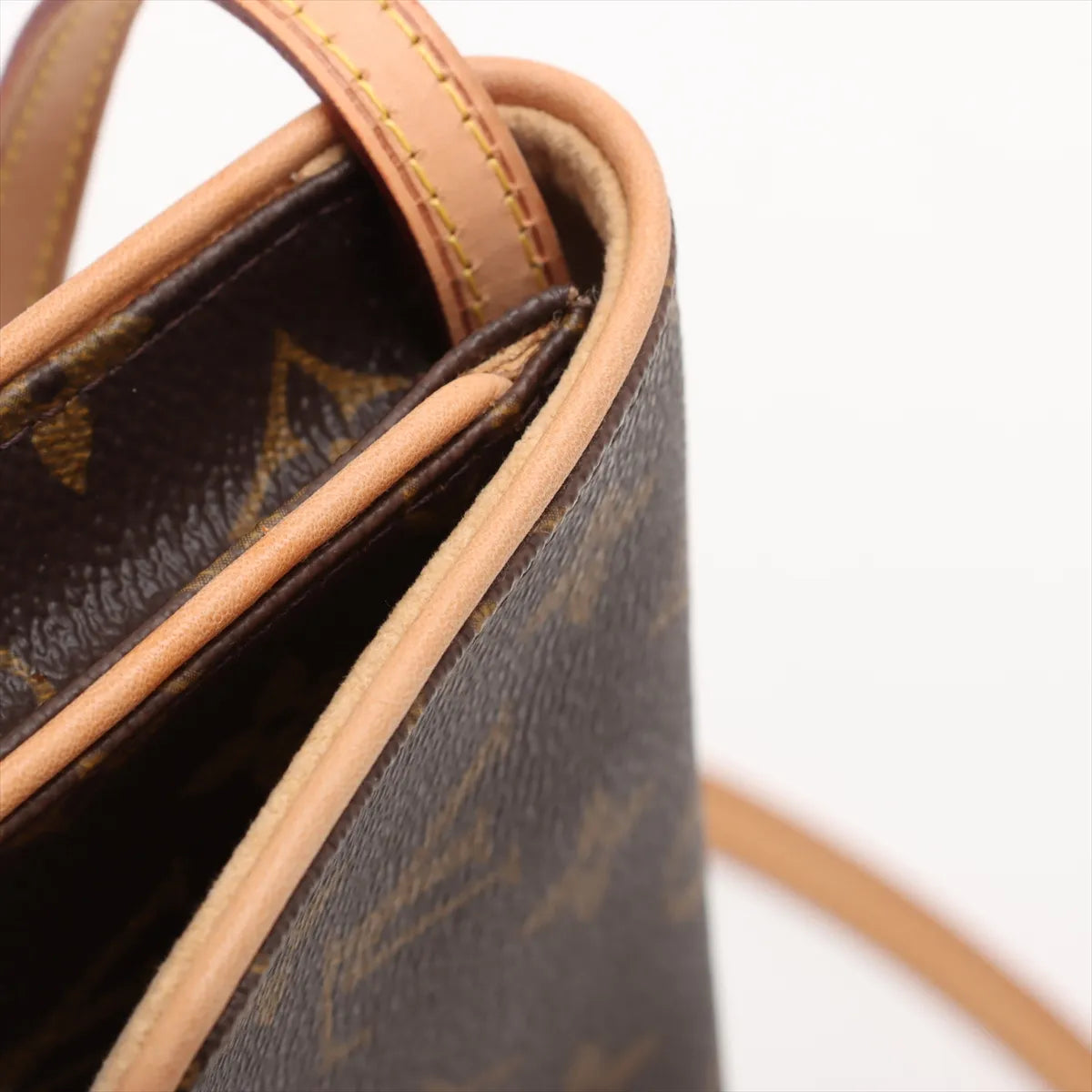 Louis Vuitton Monogram Pochette Twin GM  SB06-3202