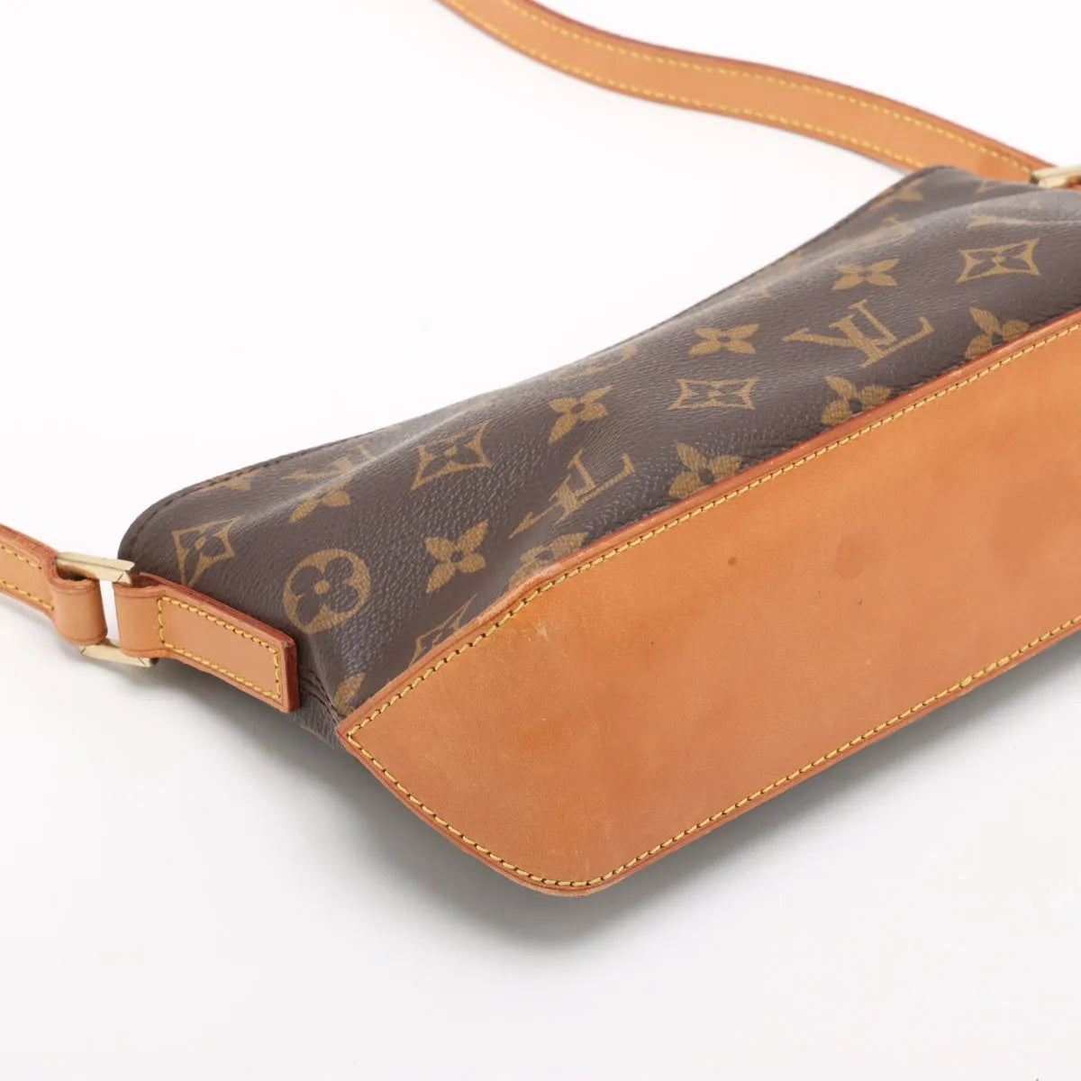 Pre-Owned Louis Vuitton Monogram Trotteur MA06-115