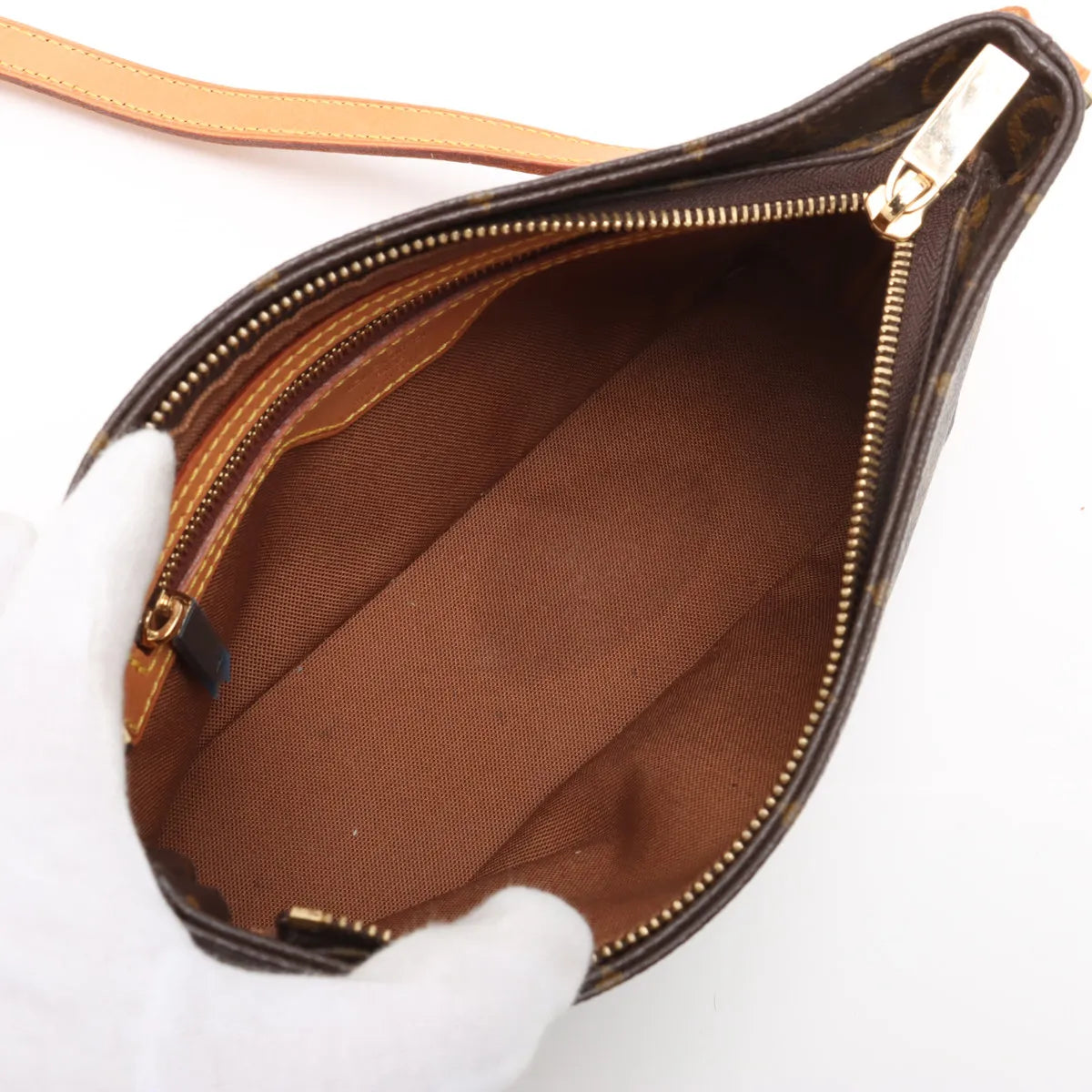 Pre-Owned Louis Vuitton Monogram Trotteur MA06-115