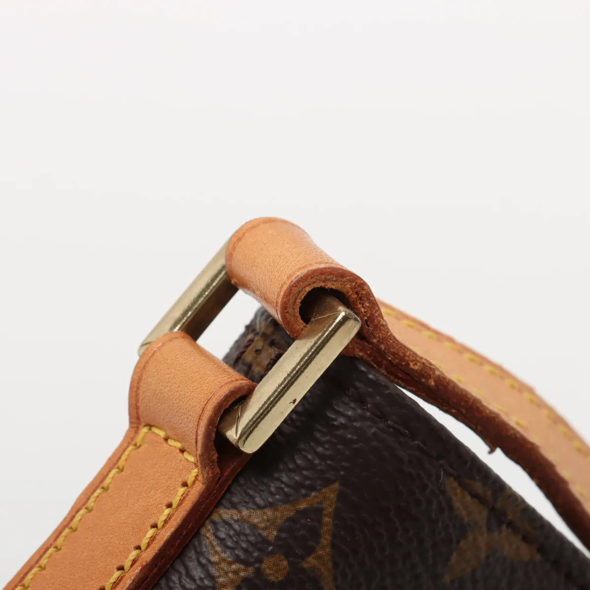 Pre-Owned Louis Vuitton Monogram Trotteur MA06-115