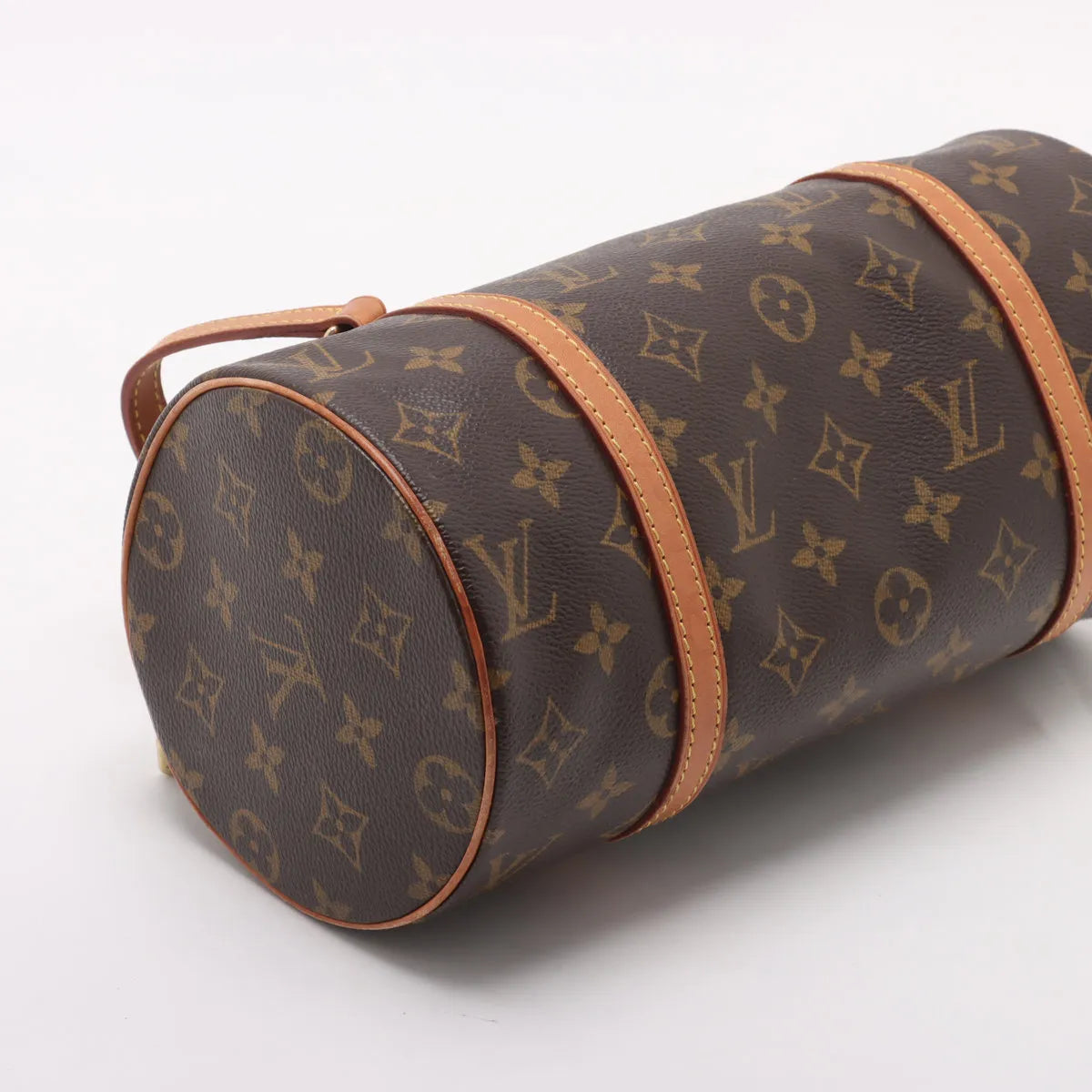 Pre-Owned Louis Vuitton Monogram Papillon 26 MA06-16