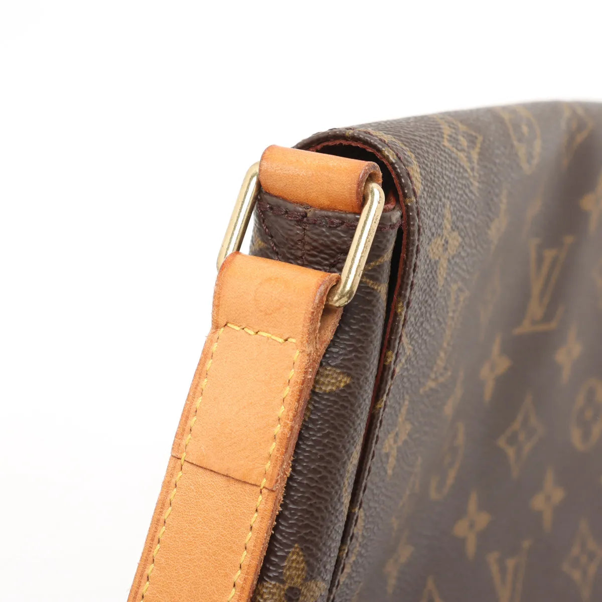 Pre-Owned Louis Vuitton Monogram Musette  MA06-10