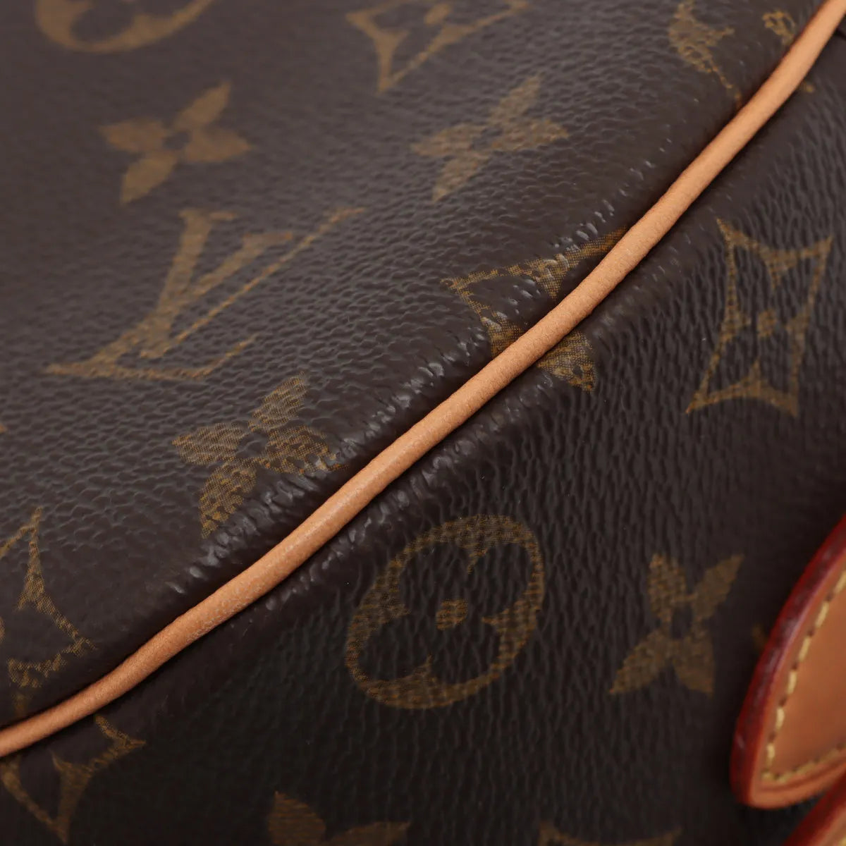 Pre-Owned Louis Vuitton Monogram Blois  SB06-2153