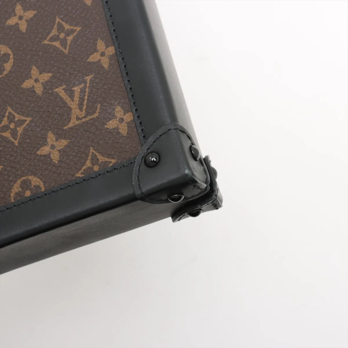 Pre-Owned Louis Vuitton Monogram Pochette Trunk Vertical  SB06-2307