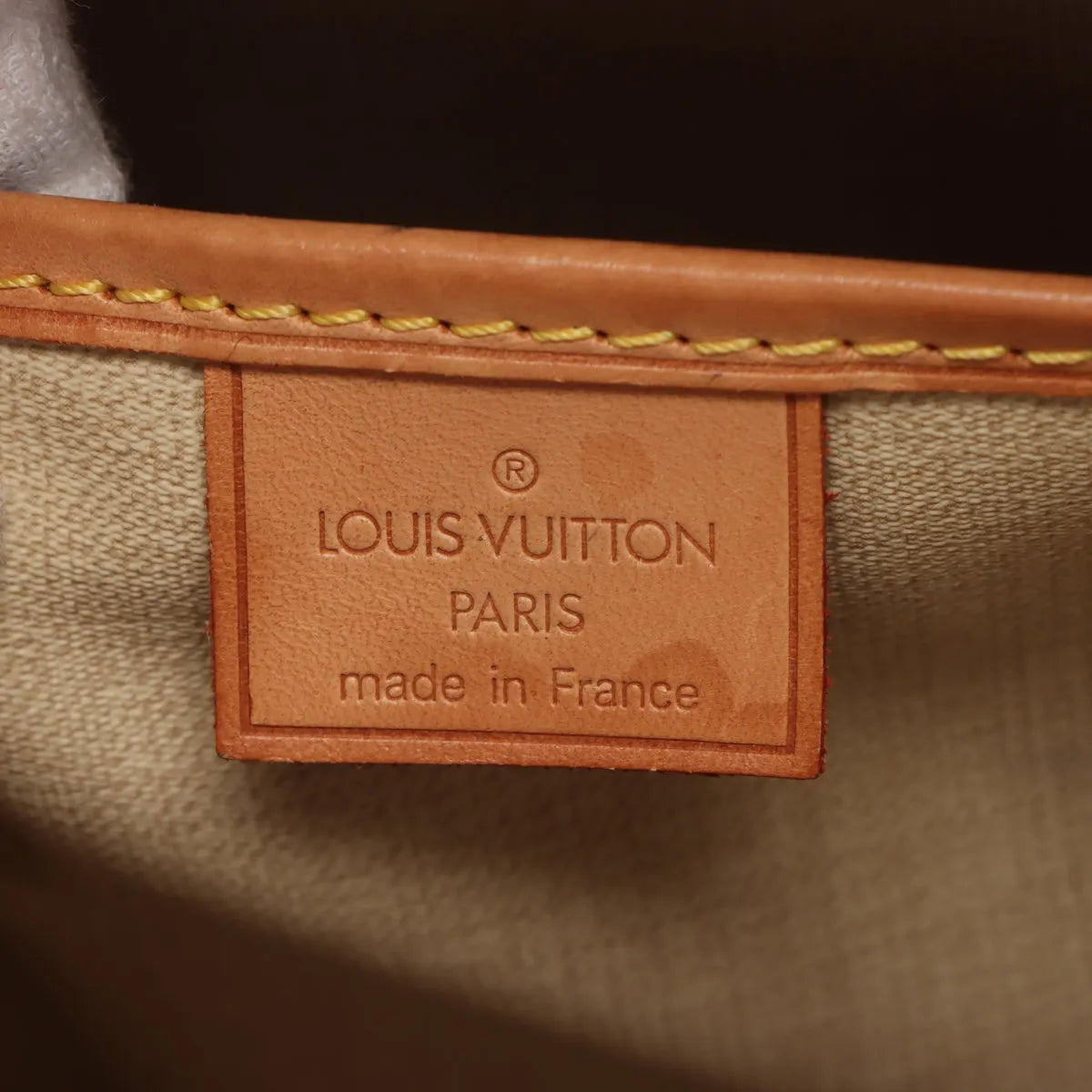 Louis Vuitton Monogram Excursion MA06-9