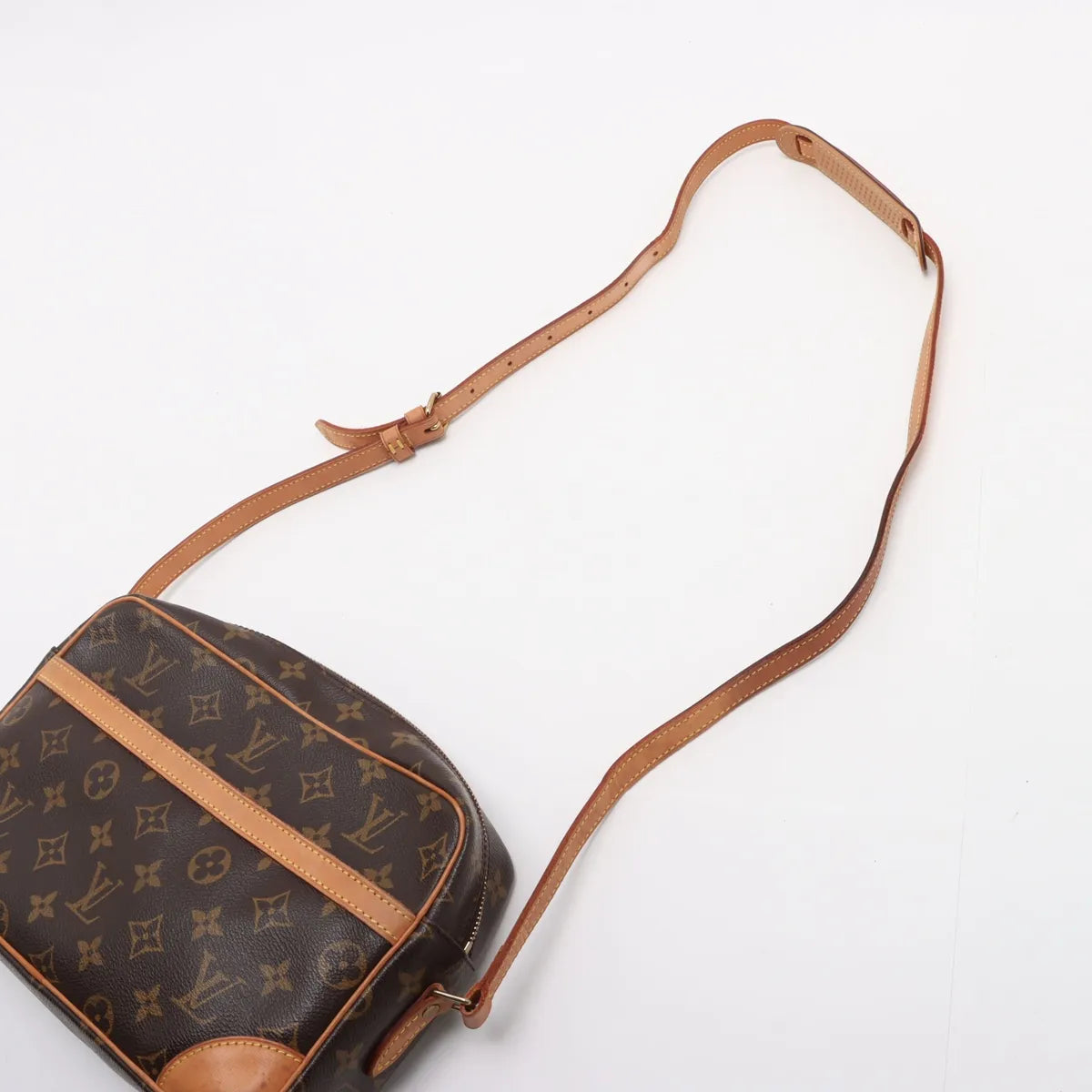 Louis Vuitton Monogram Trocadero 27 MA06-12
