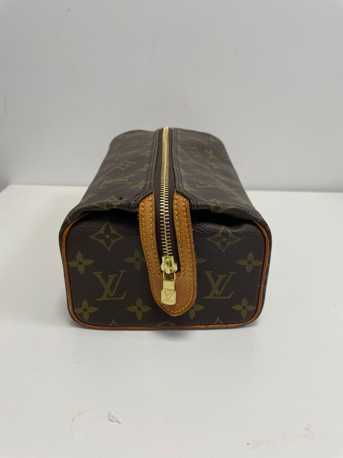 Louis Vuitton Monogram Trousse Patte Pression Cosmetic Pouch LNZ225