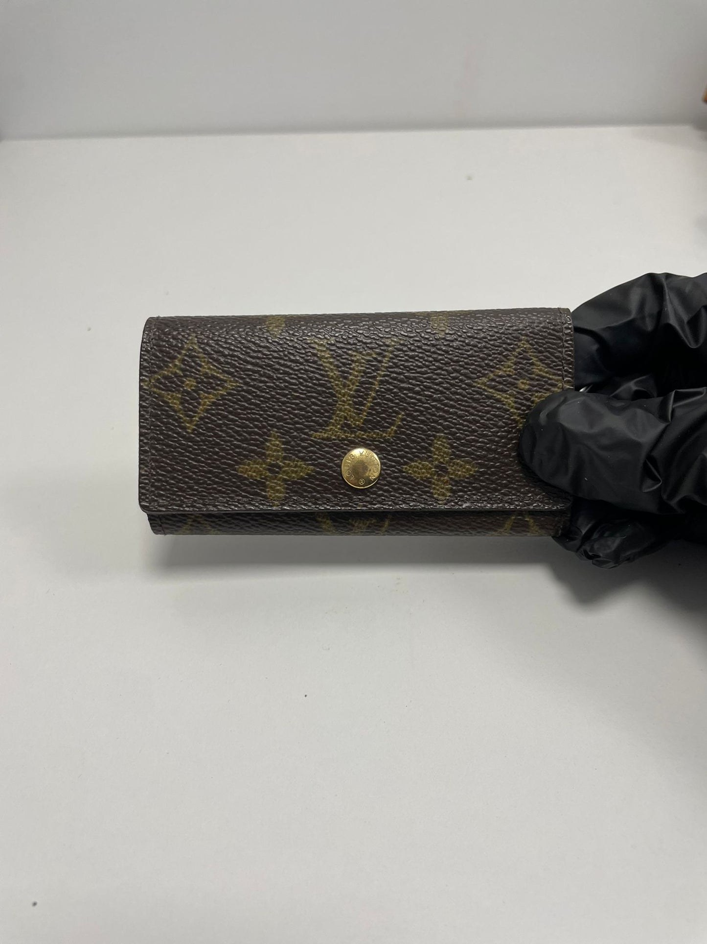 Louis Vuitton Monogram 4 Key Case 22988