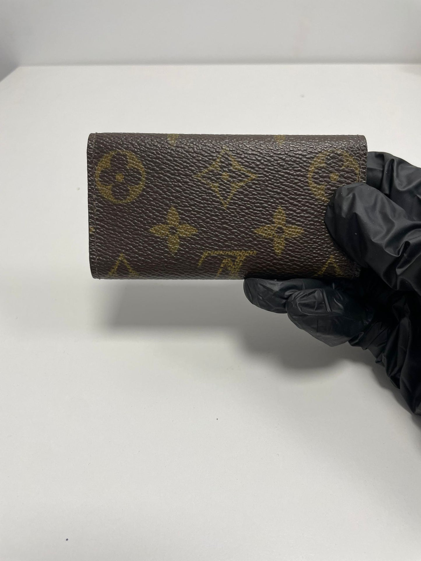 Louis Vuitton Monogram 4 Key Case 22988