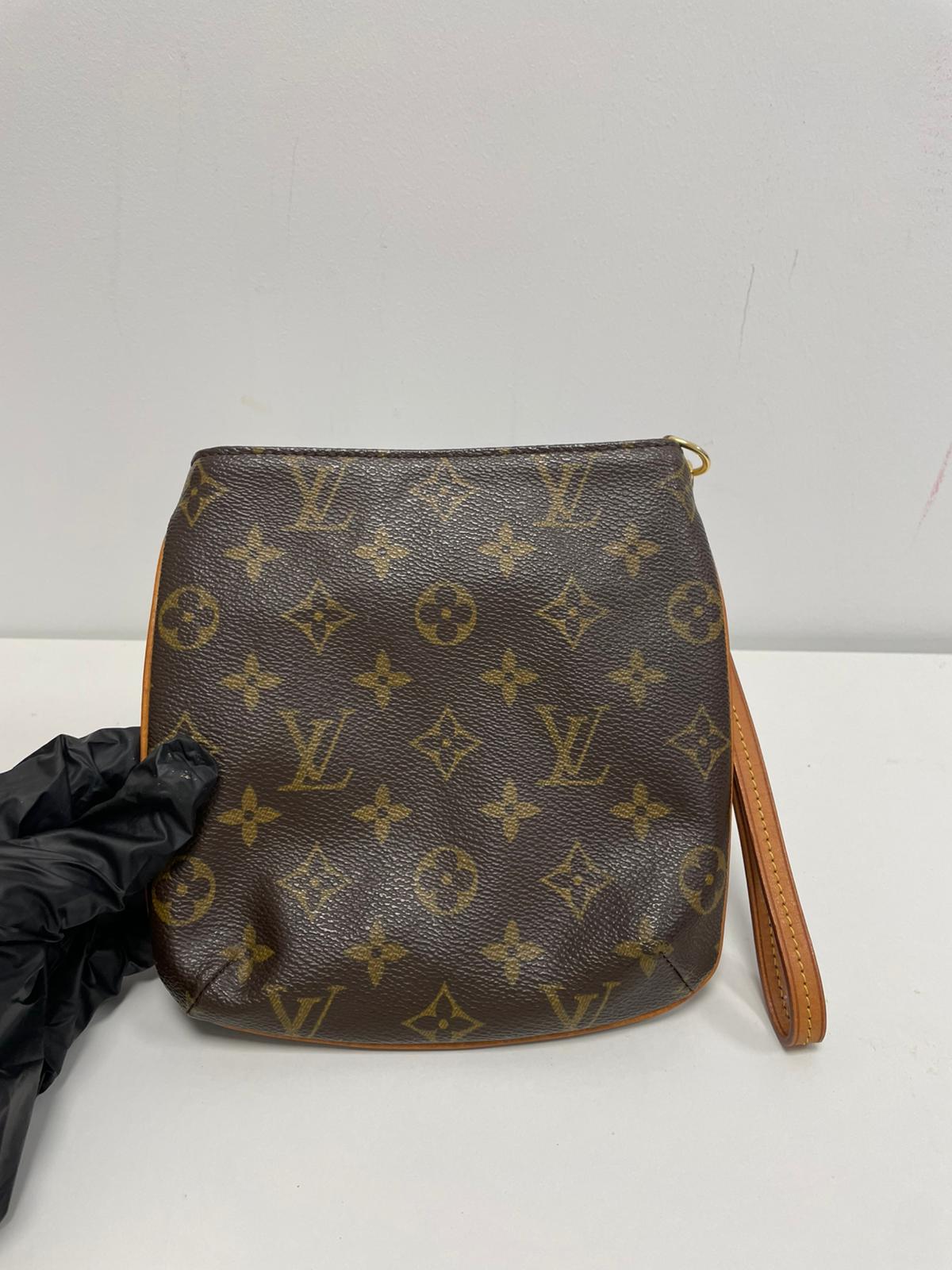 Louis Vuitton Monogram Partition Pouch 168992