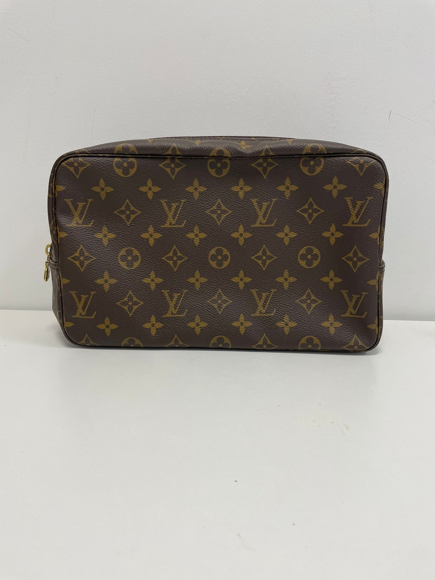 Louis Vuitton Monogram Trousse Toilette 28 Clutch 173570