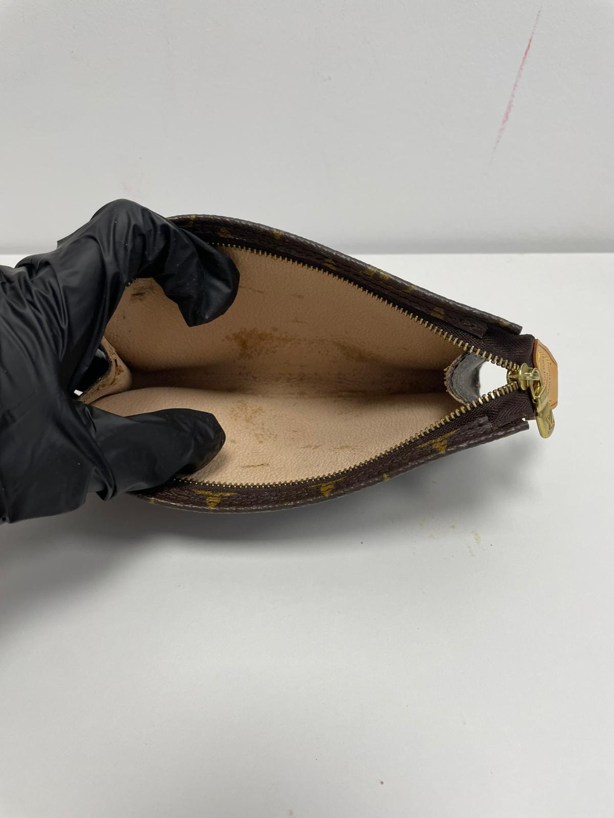 Louis Vuitton Monogram Accessory Pouch ti3382