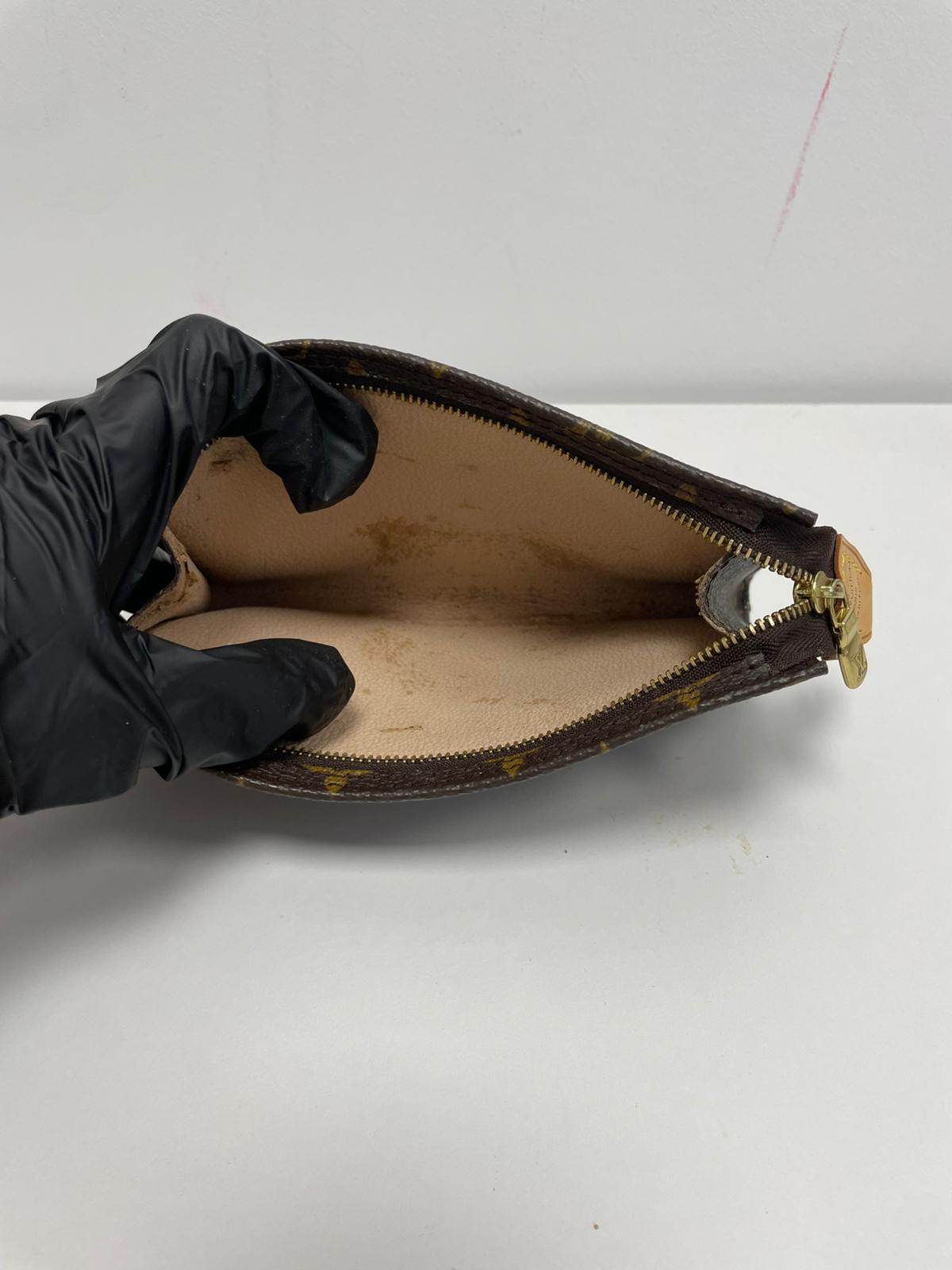 Louis Vuitton Monogram Accessory Pouch ti3382