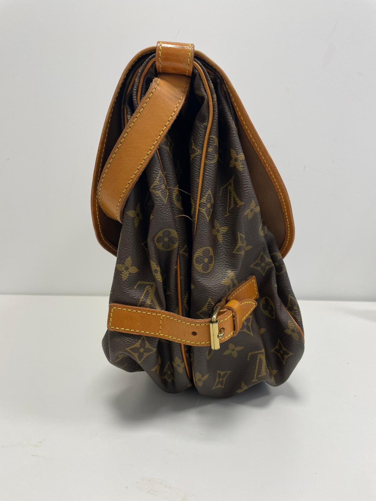 Louis Vuitton Monogram Saumur 35 Shoulder Bag 168471