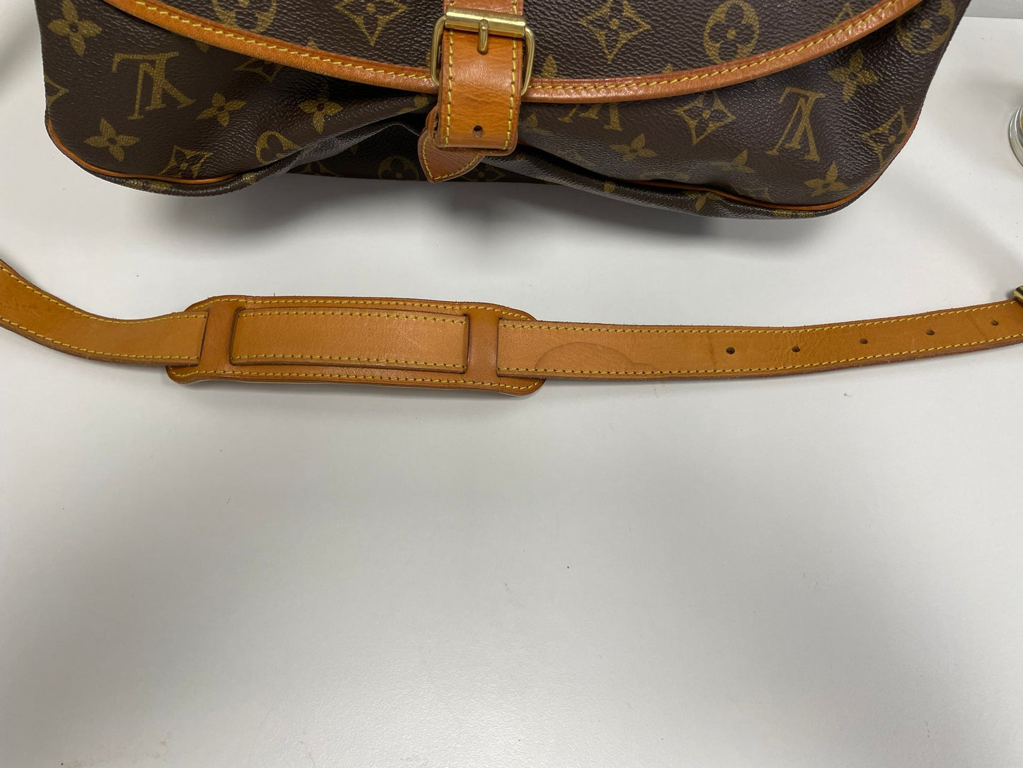 Louis Vuitton Monogram Saumur 35 Shoulder Bag 168471