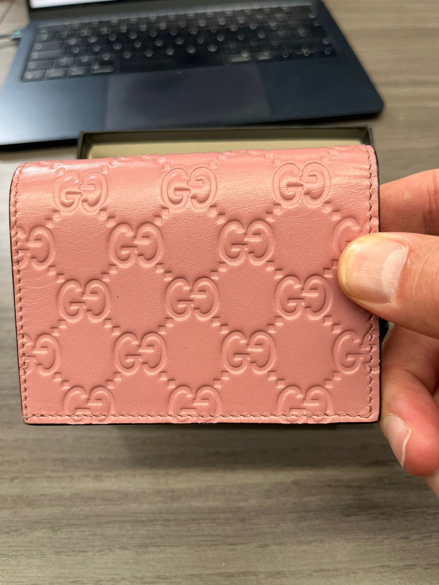 11663 Gucci Japan Exclusive Cherry wallet in pink embossed leather