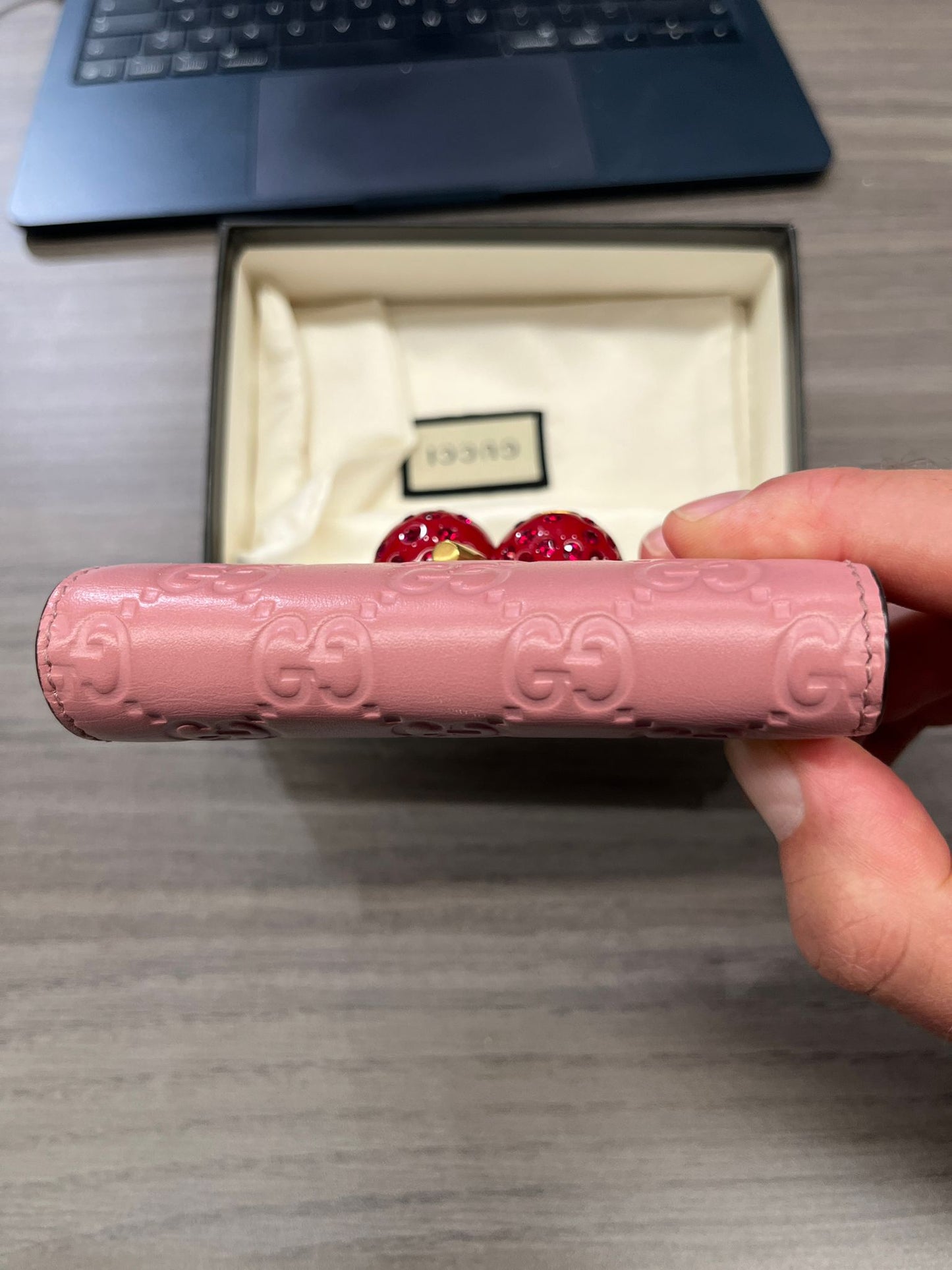 11663 Gucci Japan Exclusive Cherry wallet in pink embossed leather