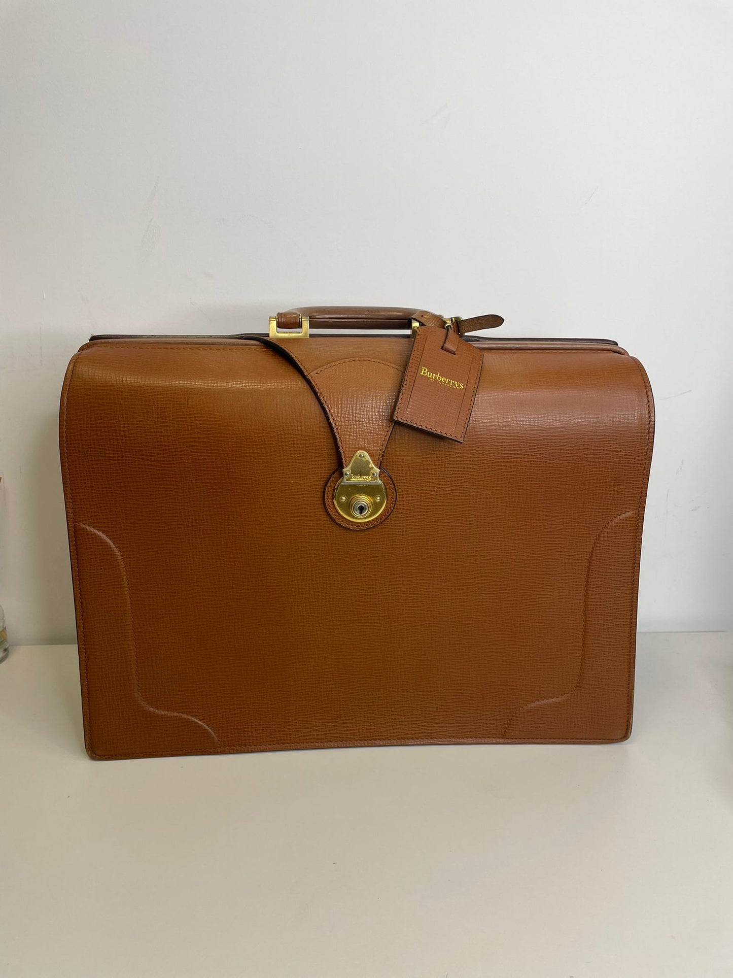 Vintage Burberrys brown leather briefcase 165099