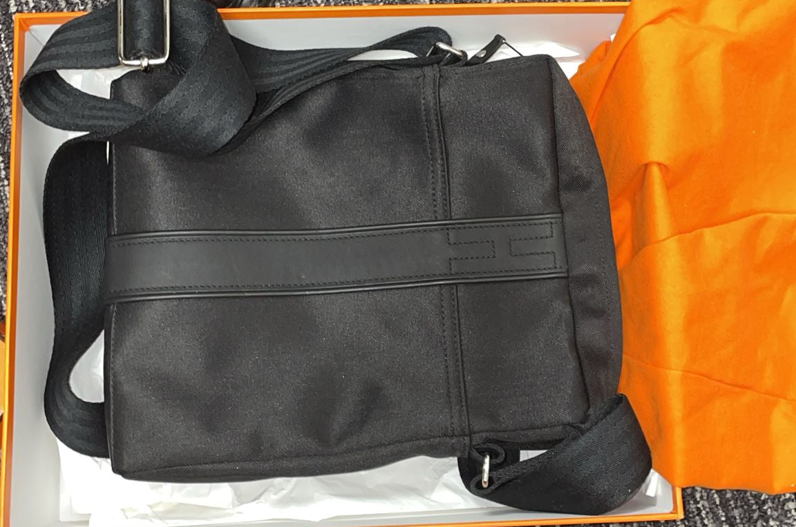 Hermes Acapulco Basas shoulder bag (H001)