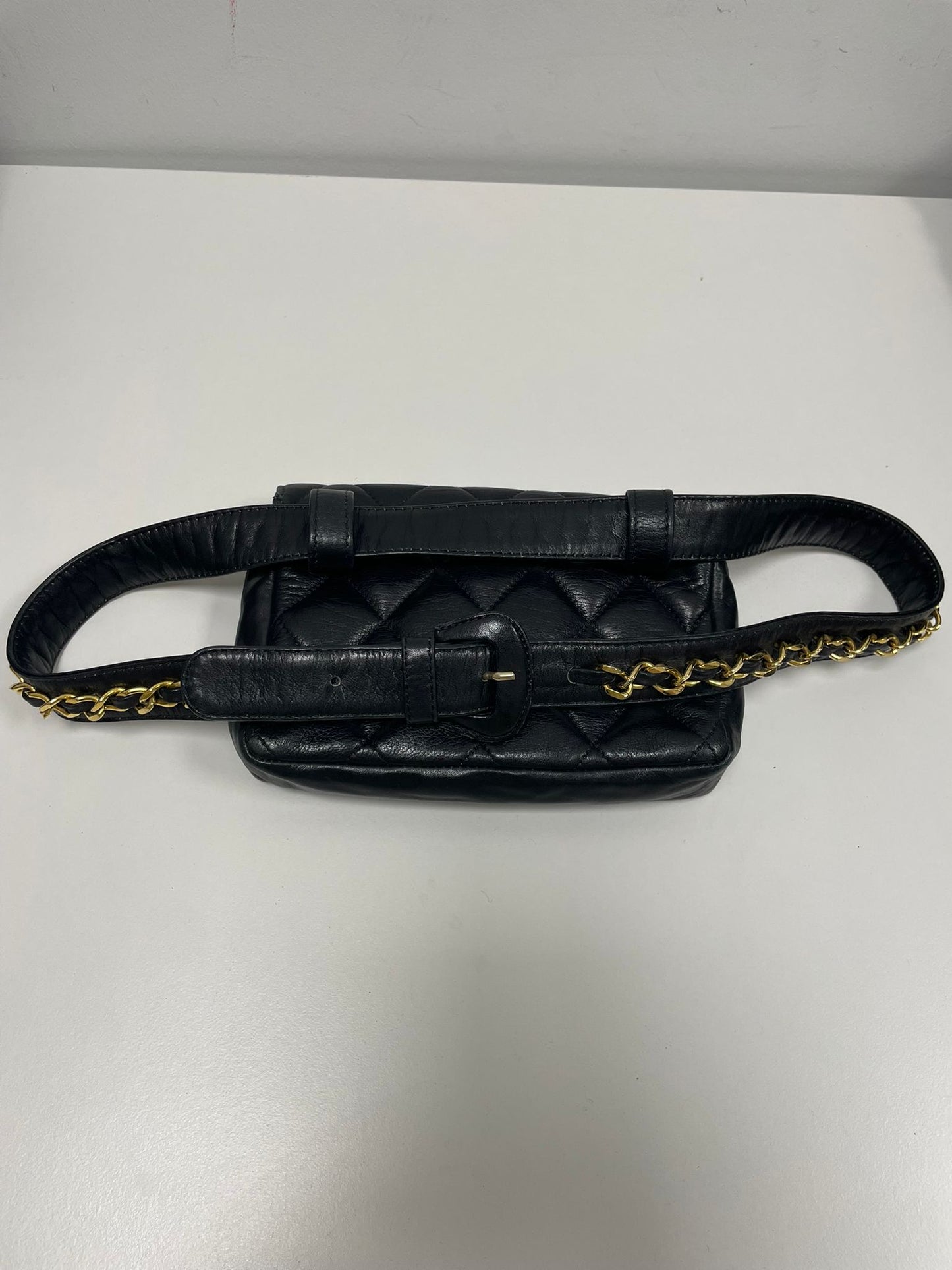 Chanel black quilted lambskin leather belt bag (H004)