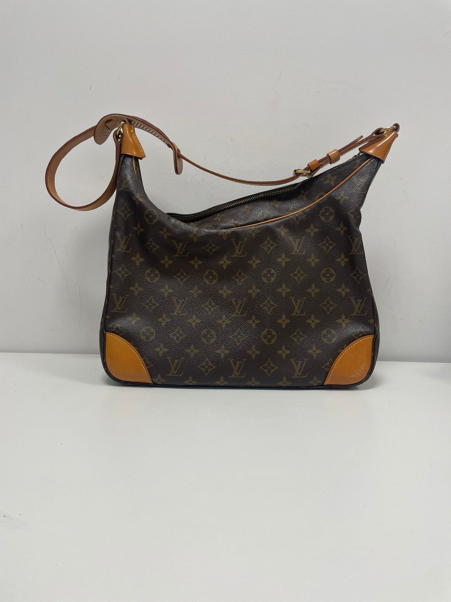 Louis Vuitton Boulogne 35 bag (JPD04-05)