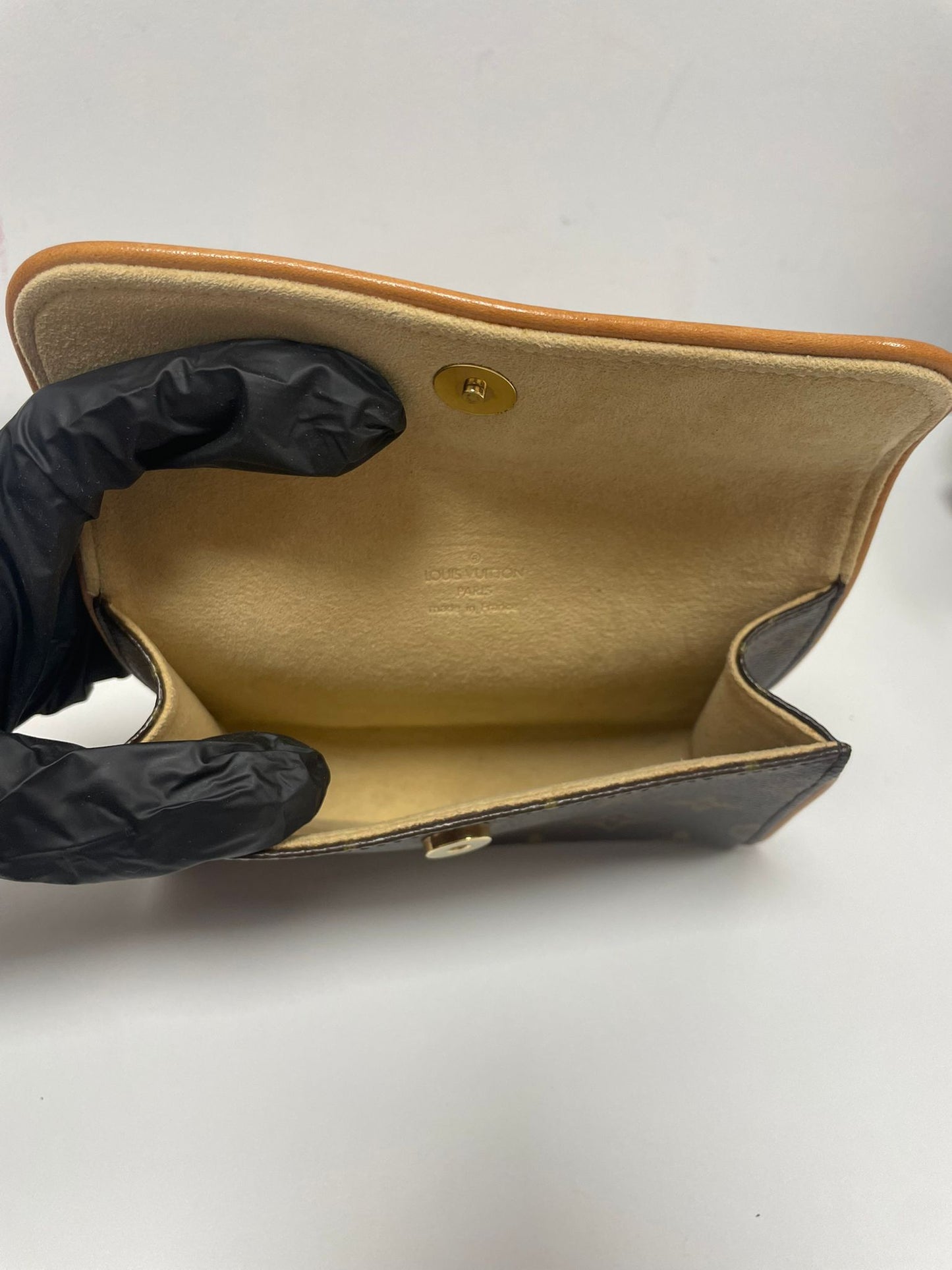 Louis Vuitton Pochette Florentine Belt Bag (JPD04-11)