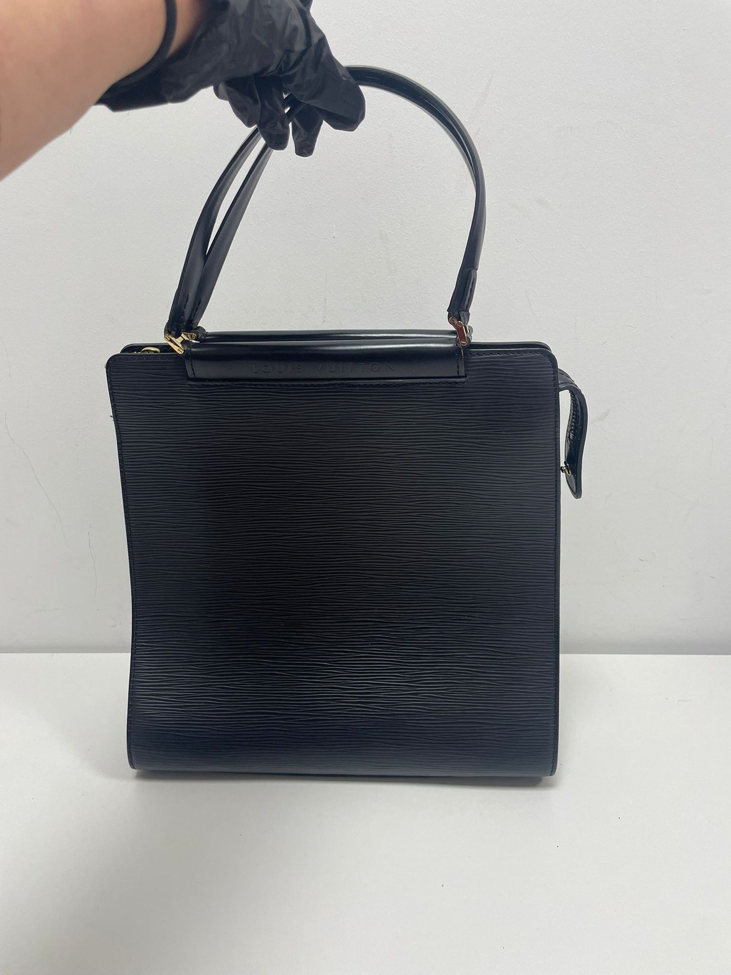 Louis Vuitton black Epi Leather Figari MM handbag (JPD04-14)