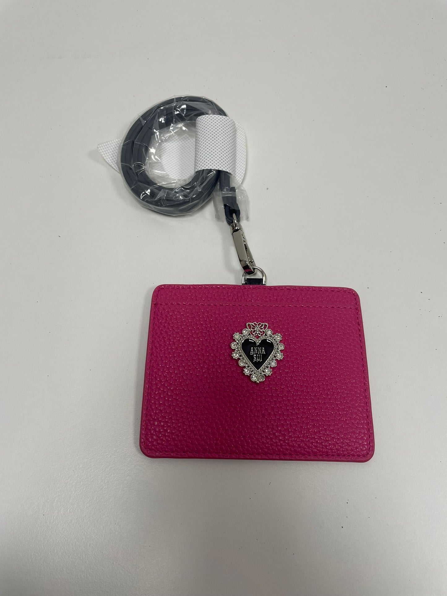 Anna Sui lanyard card holder in pink (JPD04-17)