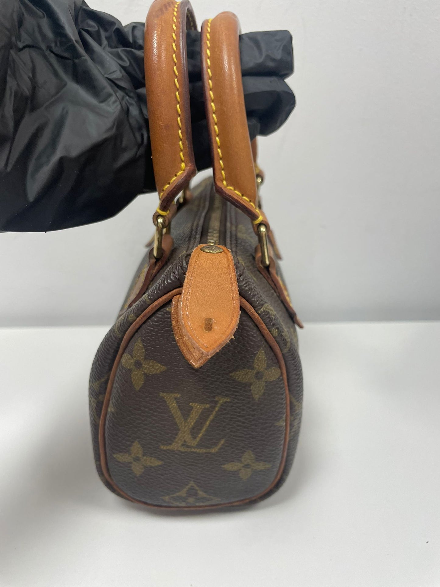 Louis Vuitton Mini Speedy HL handbag in Monogram canvas (JPD04-30)