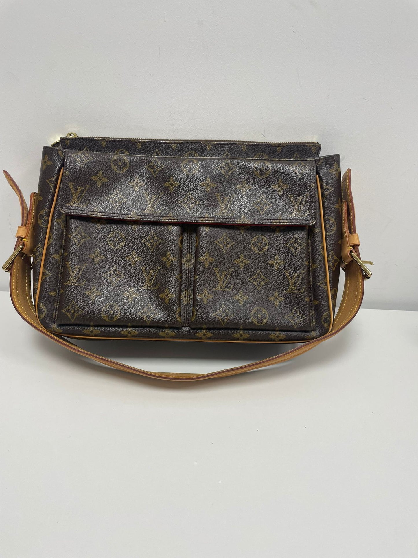 Louis Vuitton Viva Cite GM shoulder bag (JPD04-31)