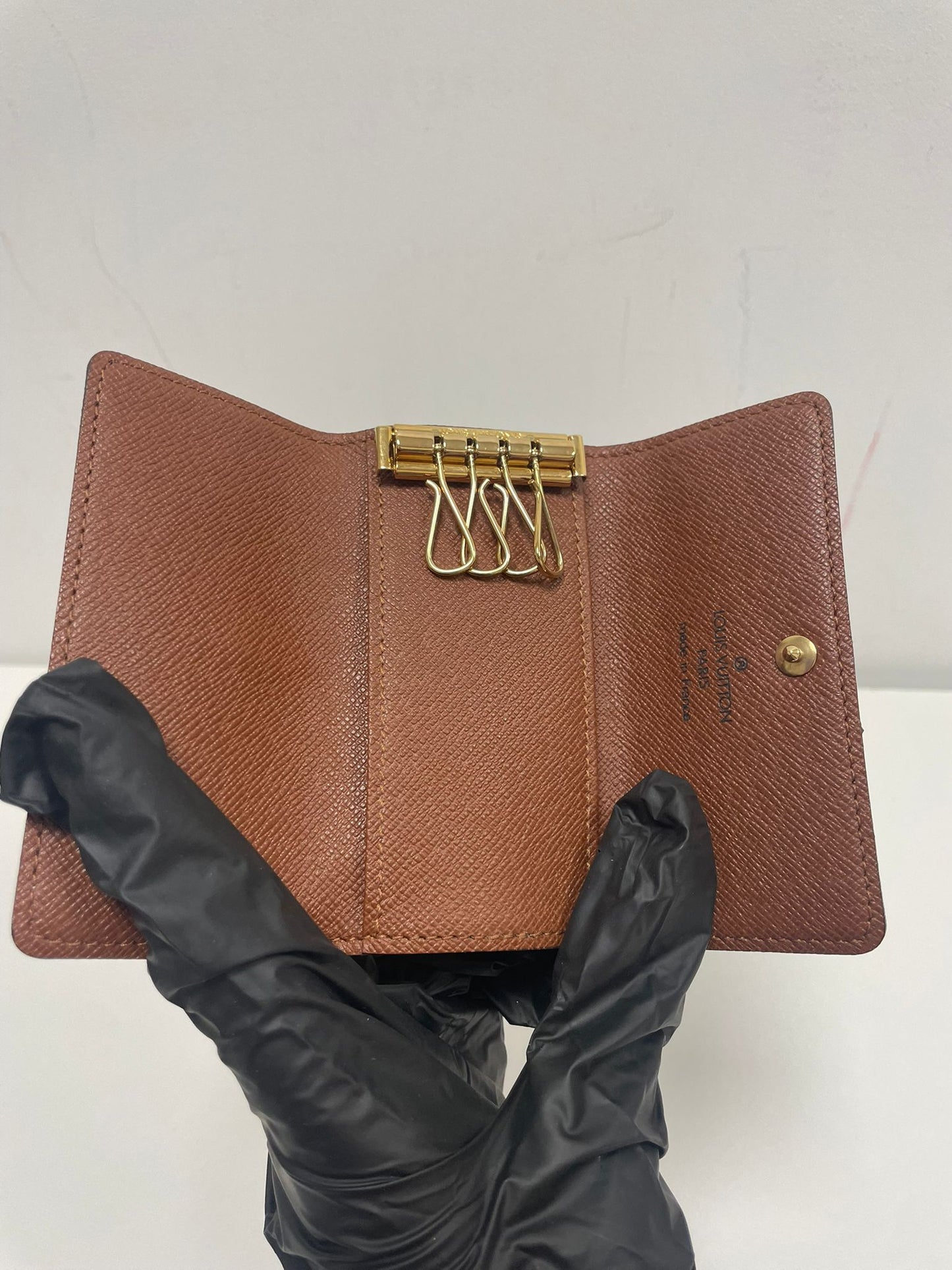 Louis Vuitton Monogram 4 Key Holder (JPD04-36)