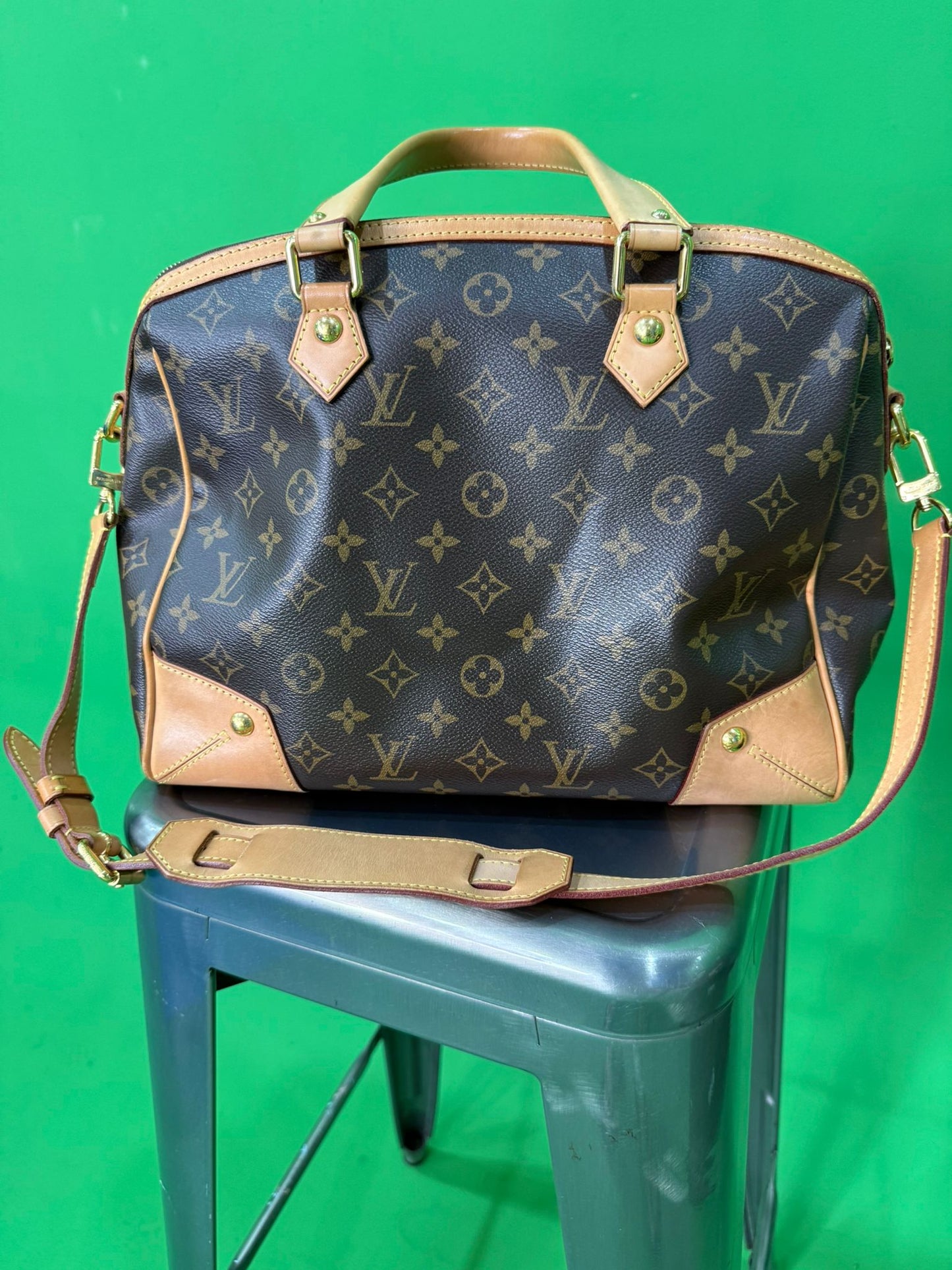 Louis Vuitton Monogram Retiro PM