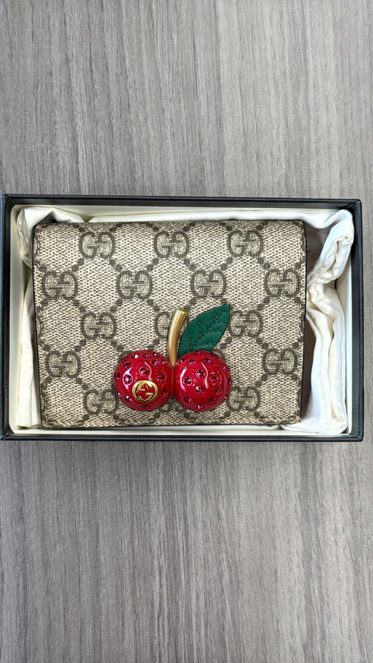 GUCCI Cherry GG Wallet 27521