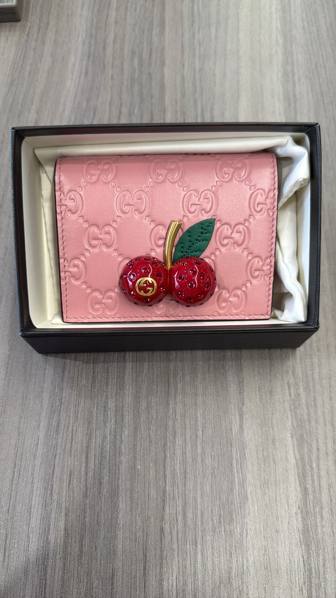 GUCCI Cherry Pink Wallet 11663