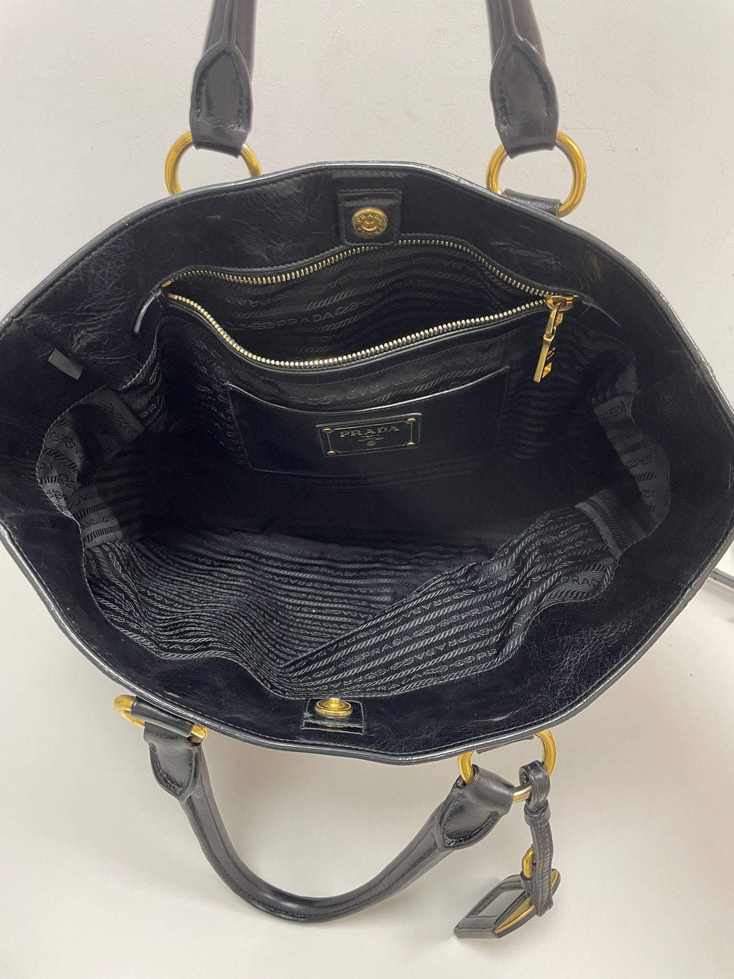 Prada Vitello Shine Leather Tote Bag in Black